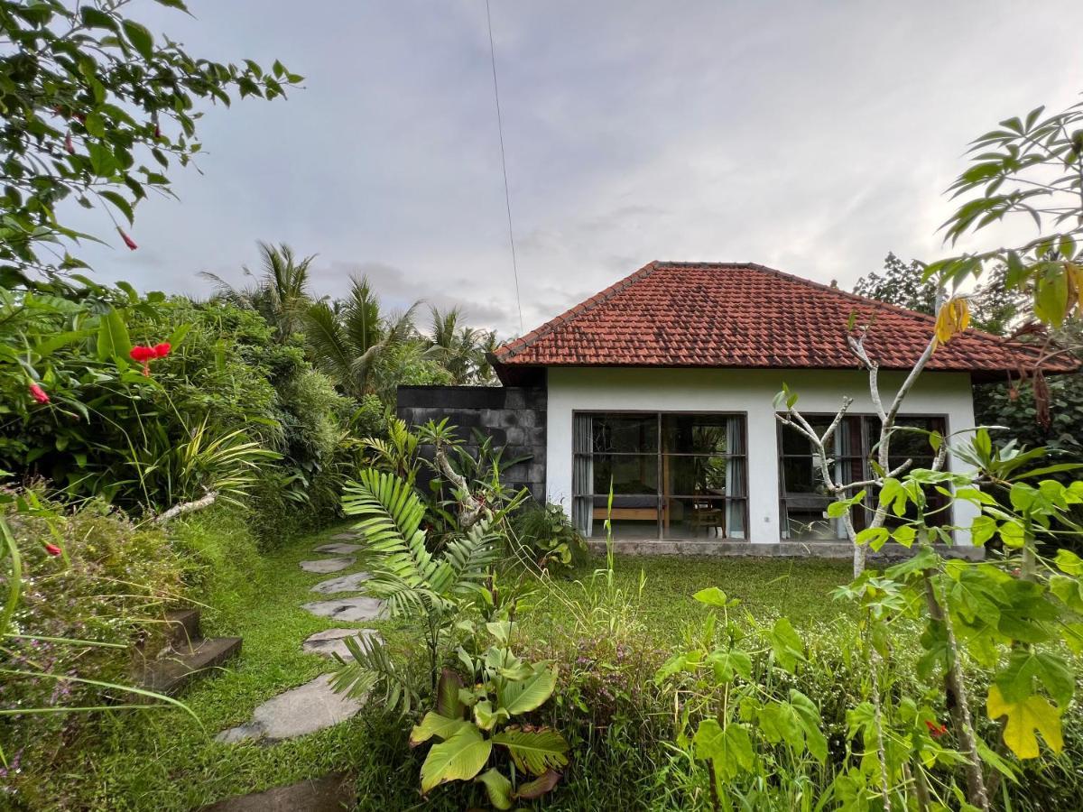 Вилла Uma Mupu Retreat Паянган Экстерьер фото